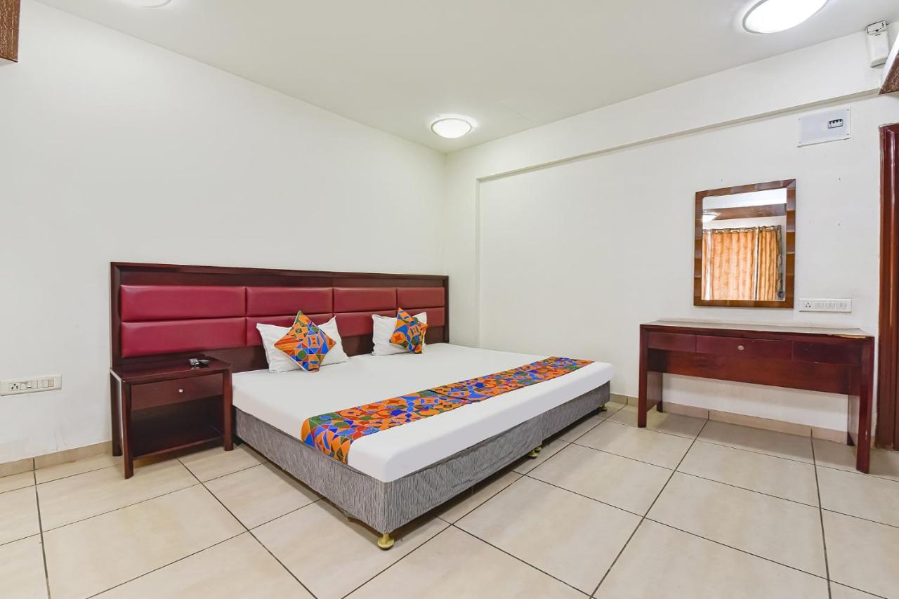 Fabhotel Gl Residency - Satellite Amhedabad Dış mekan fotoğraf